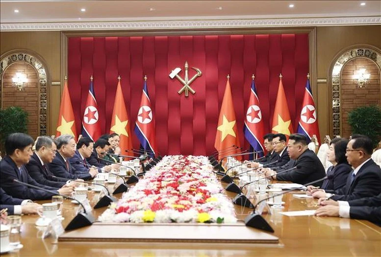 Tổng Bí thư Tô Lâm hội đàm với Tổng Bí thư, Chủ tịch Quốc vụ CHDCND Triều Tiên Kim Jong Un.