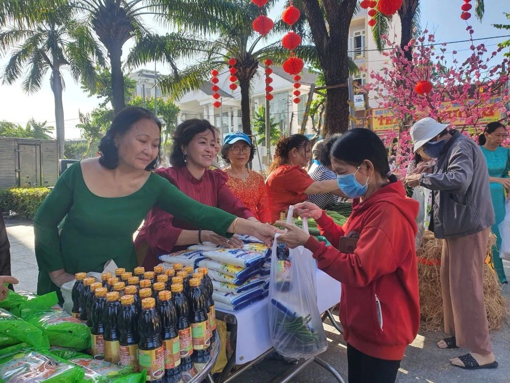 Phiên chợ 0 đồng tại phường Phú Cường, TP.Thủ Dầu Một.