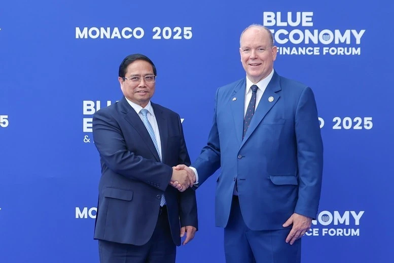 Hoàng thân Monaco Albert II vui mừng đón Thủ tướng Phạm Minh Chính tới dự Diễn đàn Tài chính và Kinh tế xanh trong khuôn khổ Hội nghị UNOC 3.