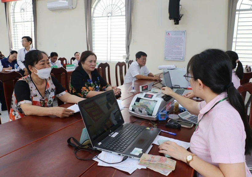 Ngân hàng Chính sách xã hội áp dụng giảm lãi suất cho vay nhiều chương trình tín dụng chính sách từ ngày 1/12.