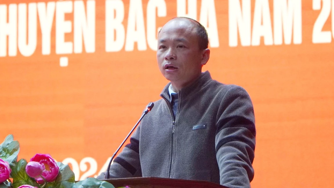 tra-loi-cac-dai-bieu.jpg
