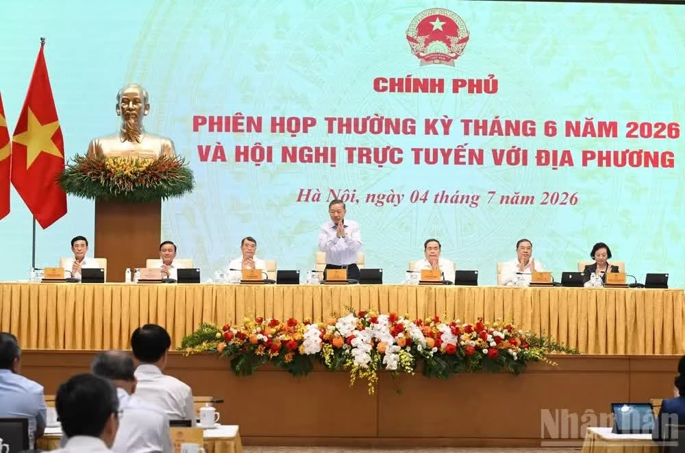 Tổng Bí thư, Chủ tịch nước Tô Lâm dự và chỉ đạo Phiên họp Chính phủ thường kỳ tháng 6 và Hội nghị trực tuyến với địa phương ảnh 1