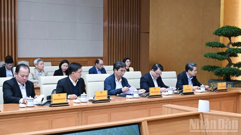 Các đại biểu tham dự phiên họp.