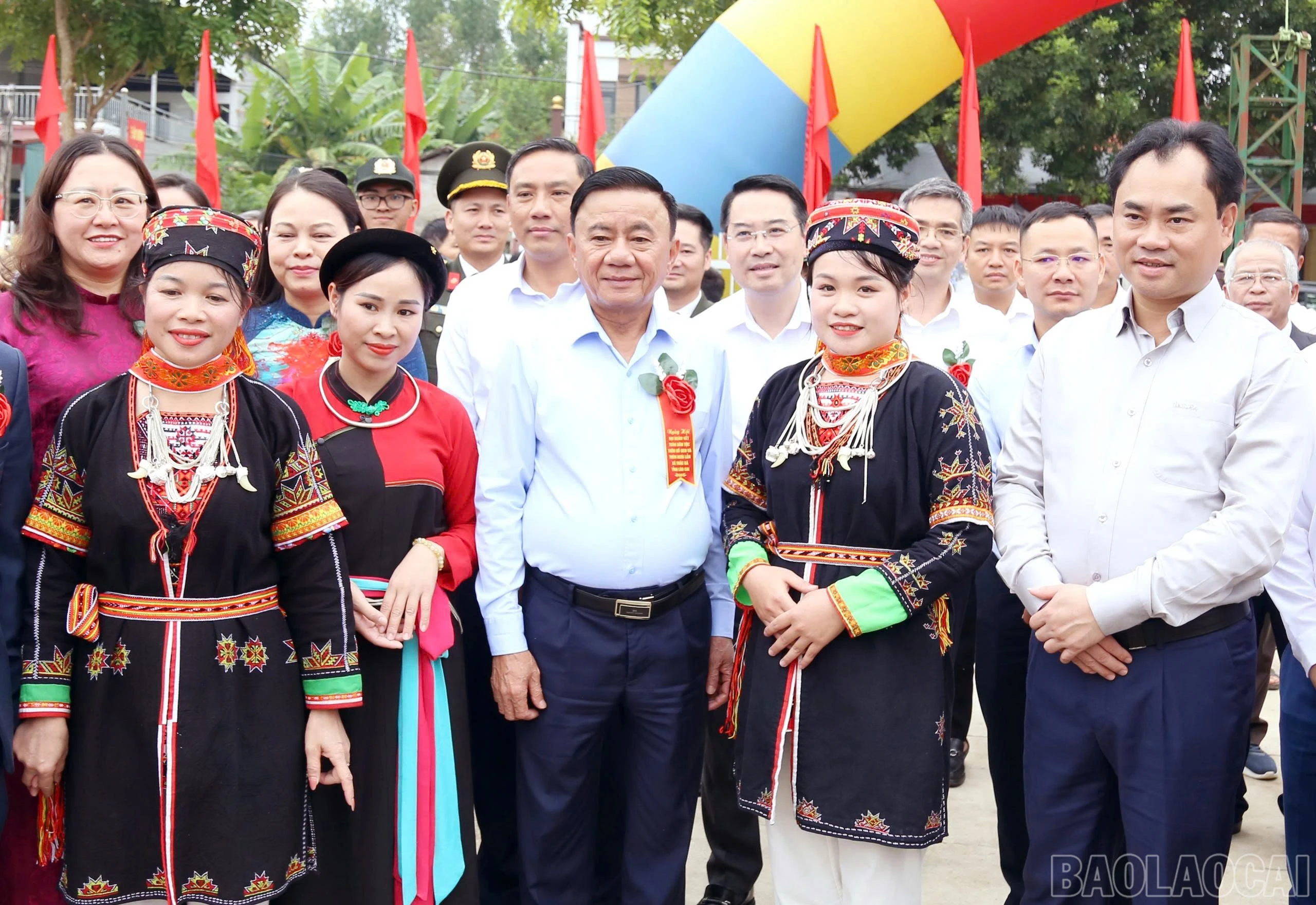 baolaocai-br_z7232824500397-83a8bd55022d1168117d4f4ed7502af1.jpg