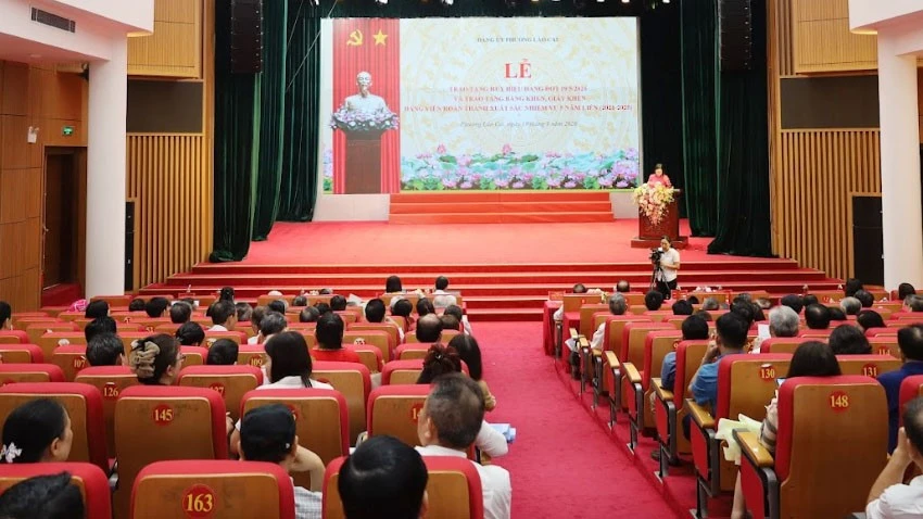 Quang cảnh buổi lễ.