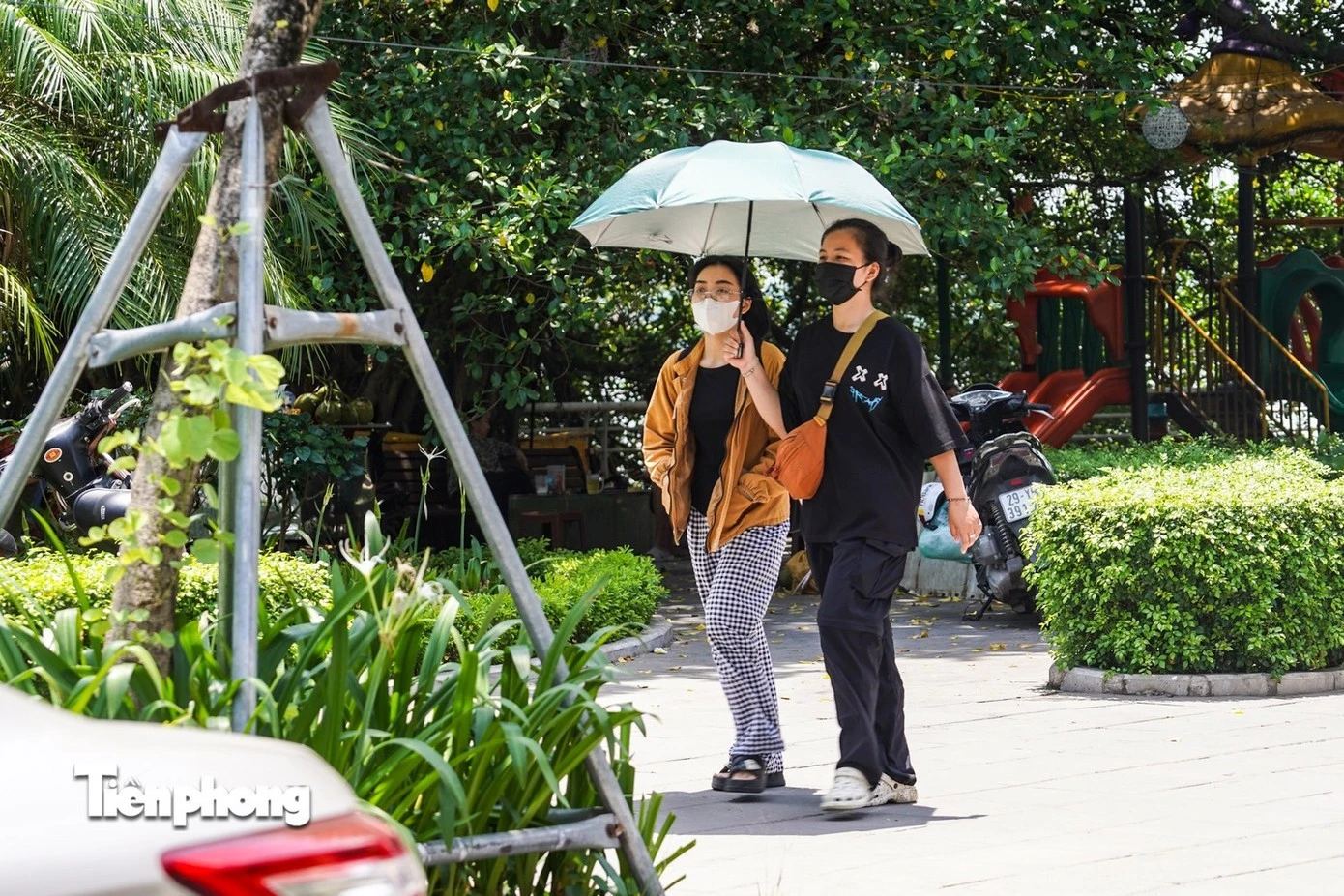 Miền Bắc hôm nay xuất hiện nắng nóng gay gắt.