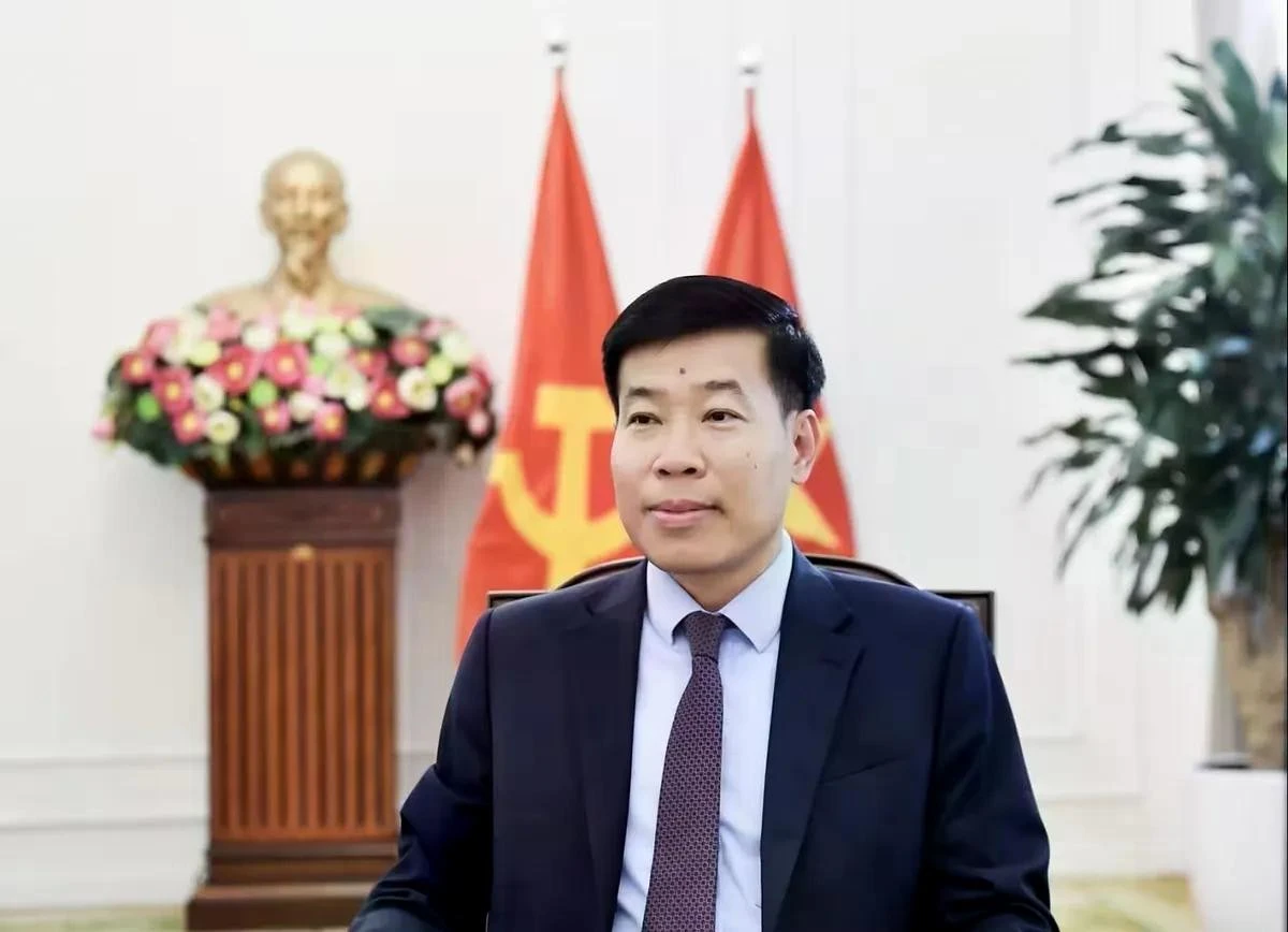 Ủy viên Trung ương Đảng, Phó Bí thư Thường trực Đảng ủy Bộ, Thứ trưởng Bộ Ngoại giao Nguyễn Mạnh Cường.