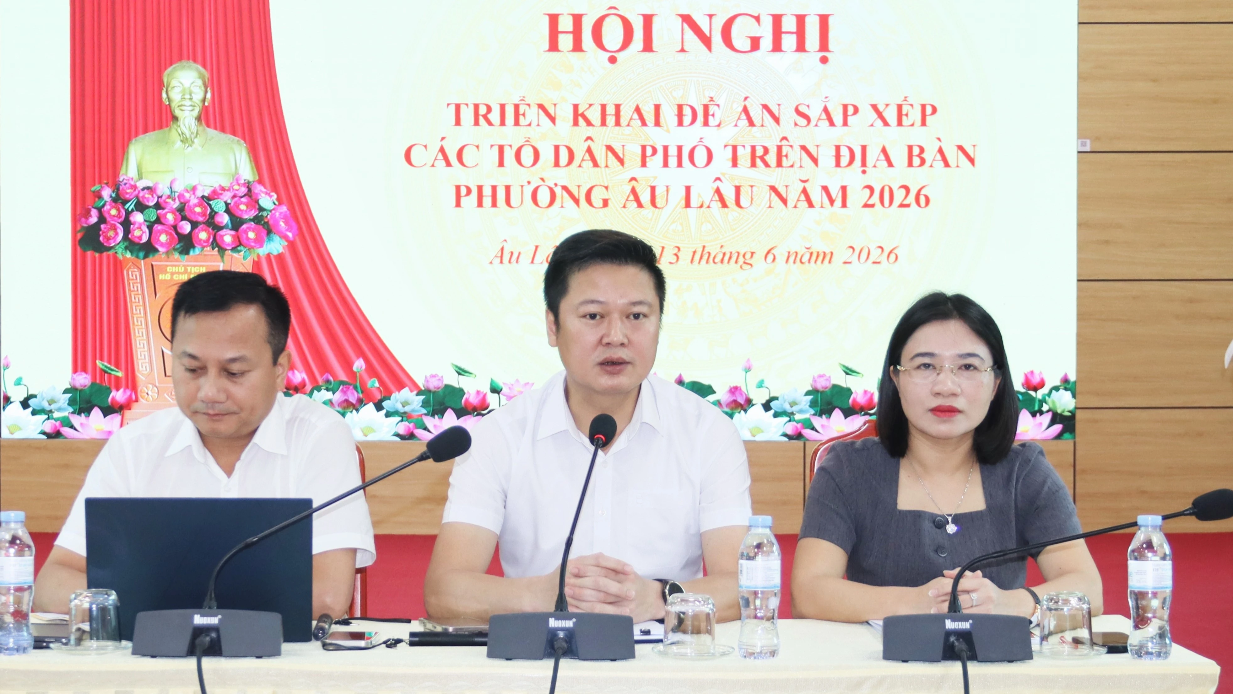 thuong-truc-dang-uy-phuong-chu-tri-thao-luan-anh-thanh-nghi-15-5887.jpg