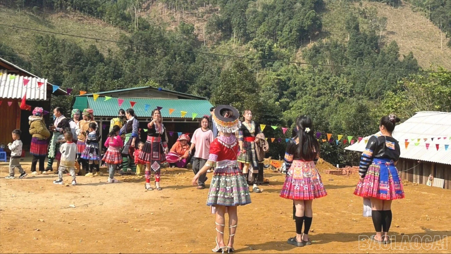 baolaocai-br-z7503449878999-e0ffdf2902475cb6f723a6037787acb2-6836.jpg