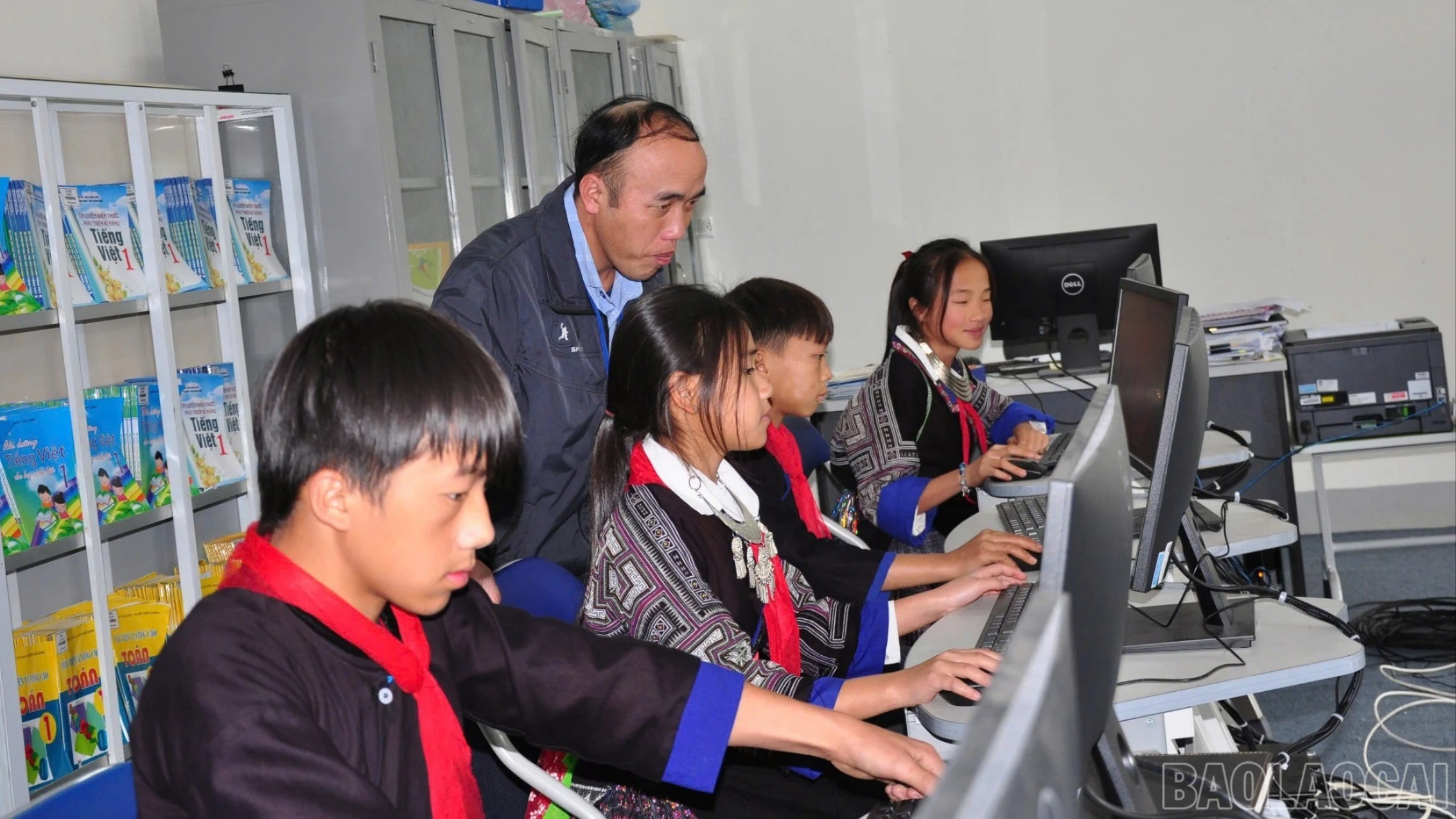 baolaocai-tr-z7023347272681-6c9e09ff5deb89156efdc216297159e3.jpg