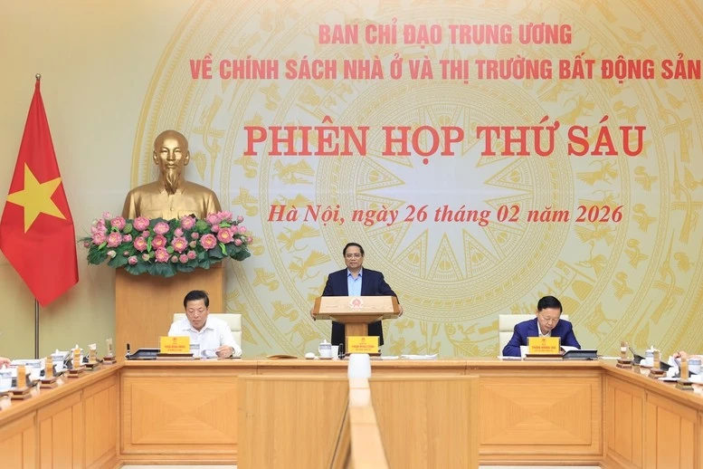 Thủ tướng cũng yêu cầu tiếp tục triển khai đầy đủ các nội dung đã kết luận tại phiên họp; đẩy nhanh tiến độ thực hiện Nghị quyết số 07/NQ-CP về chỉ tiêu phát triển nhà ở xã hội giai đoạn 2026-2030...