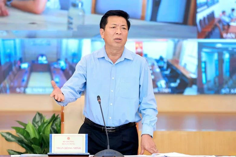 Bộ trưởng Bộ Xây dựng Trần Hồng Minh phát biểu chỉ đạo cuộc họp.