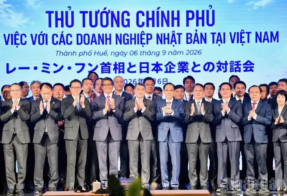 Thủ tướng Chính phủ Lê Minh Hưng và các tập đoàn, doanh nghiệp Nhật Bản tham dự cuộc làm việc.