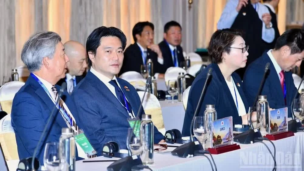 Các doanh nghiệp Nhật Bản tham dự cuộc làm việc.