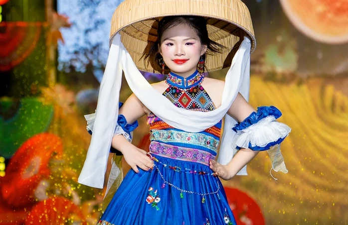 Những bước catwalk đầy thần thái của các tài năng trẻ là minh chứng cho nỗ lực đào tạo bài bản của 9 Talent.