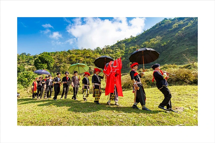 le-ruoc-dau-nguoi-dao-do.jpg
