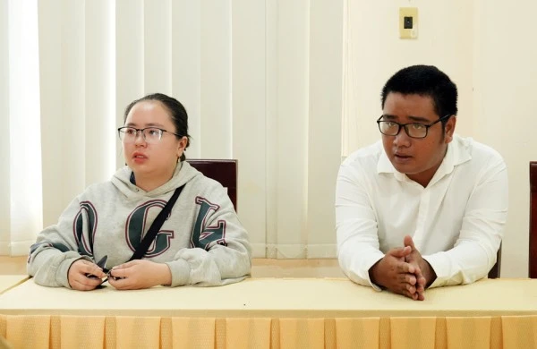 Trần Thị Huỳnh Như và Danh Lợi.