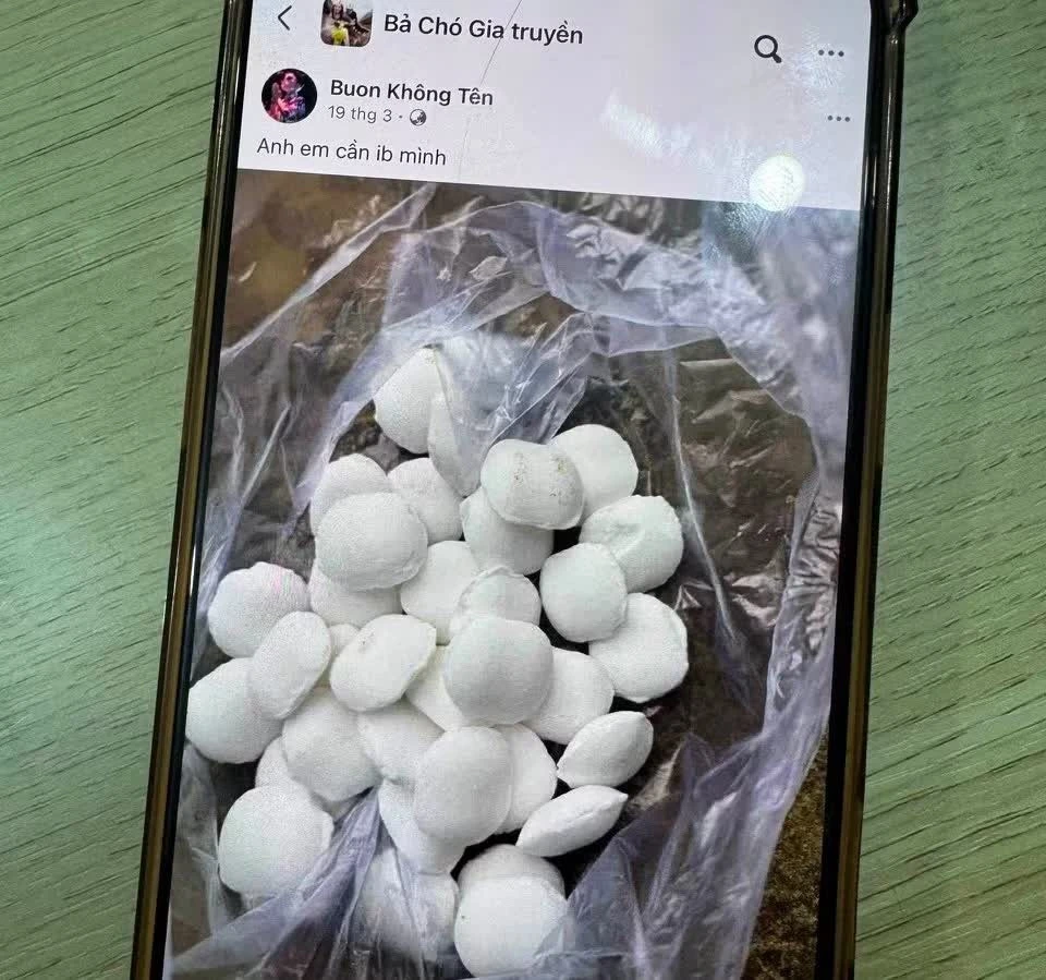 Xyanua được rao bán công khai qua mạng xã hội Facebook.