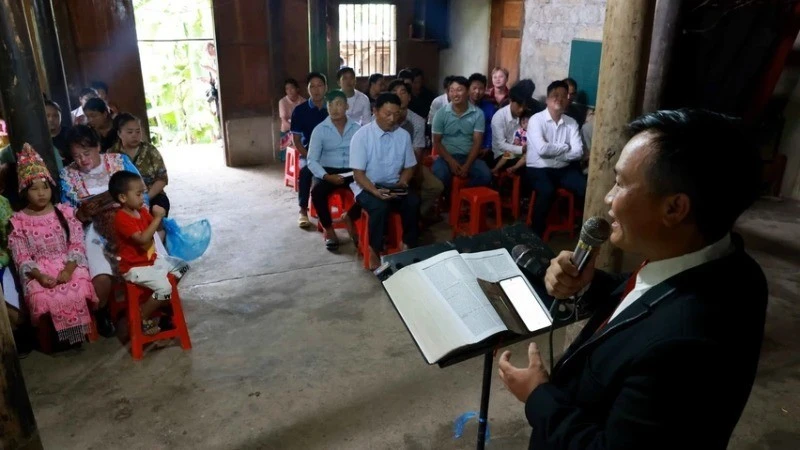 Quang cảnh sinh hoạt tôn giáo của đồng bào người Mông theo đạo Tin lành tại Cao Bằng