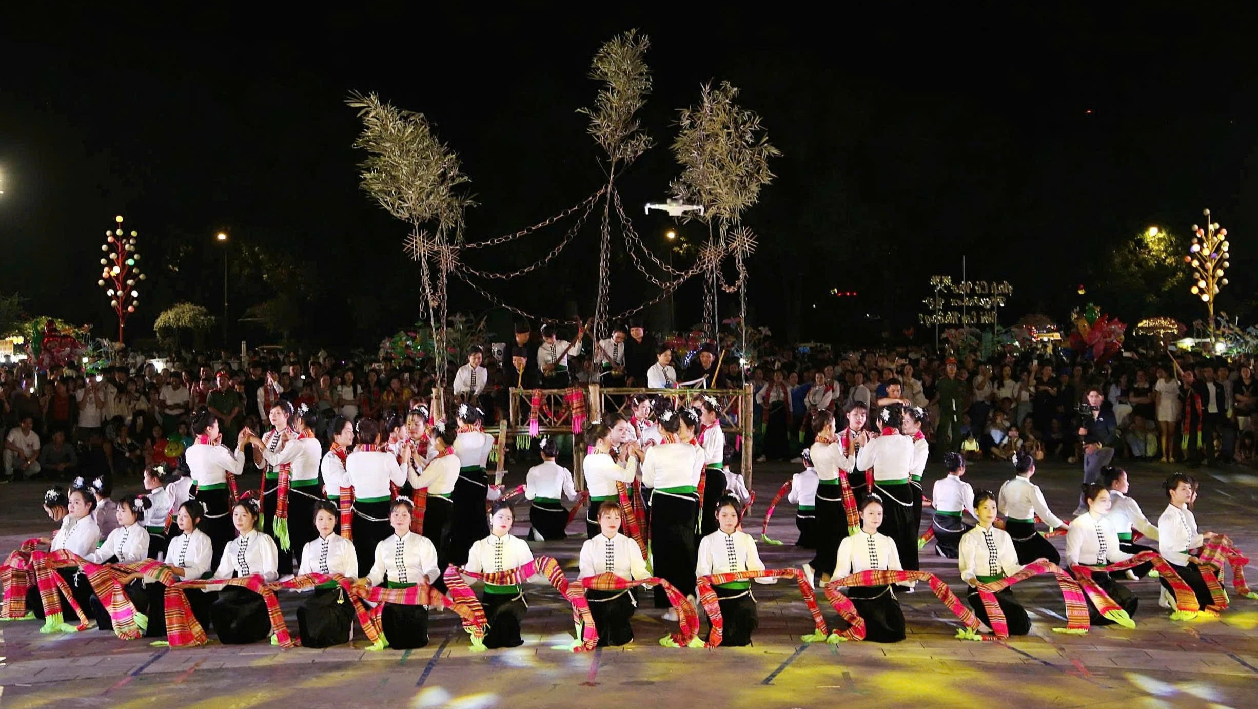 phan-thi-dat-giai-nhat-6997.jpg