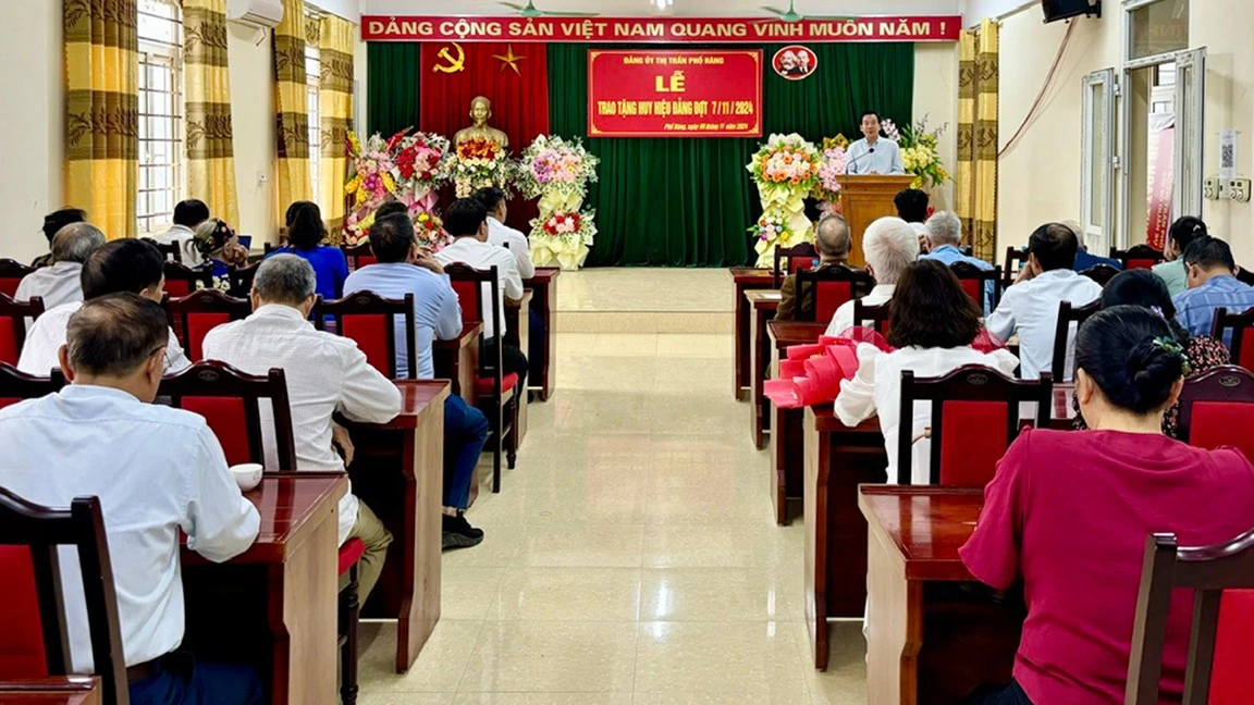 quang-canh-buoi-le.jpg
