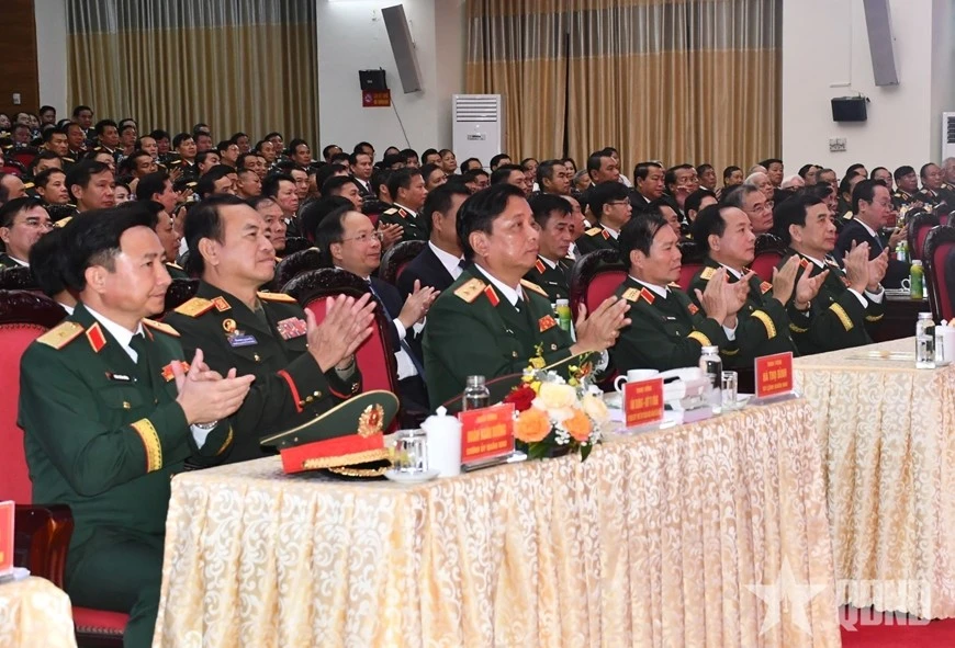 Các đại biểu dự lễ kỷ niệm.