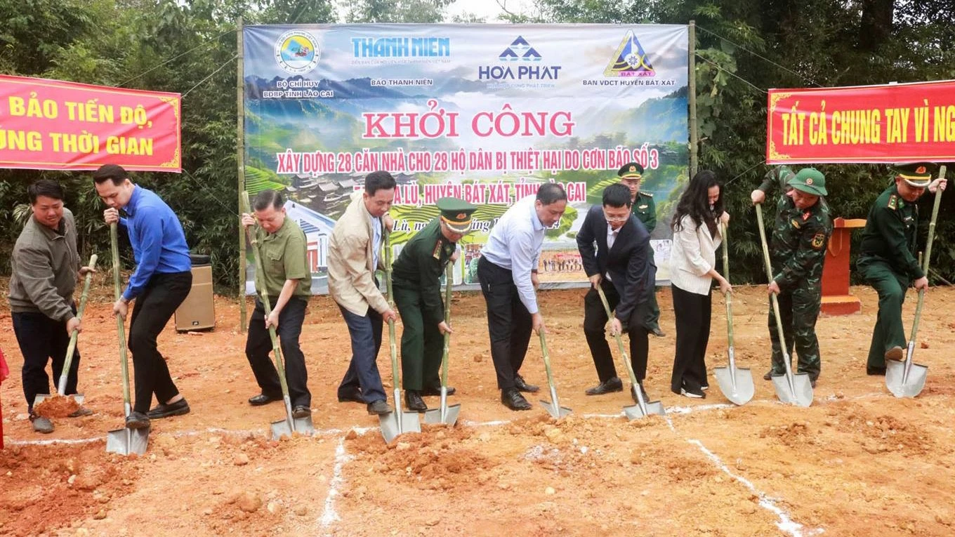 khoi-congtai-a-lu.jpg