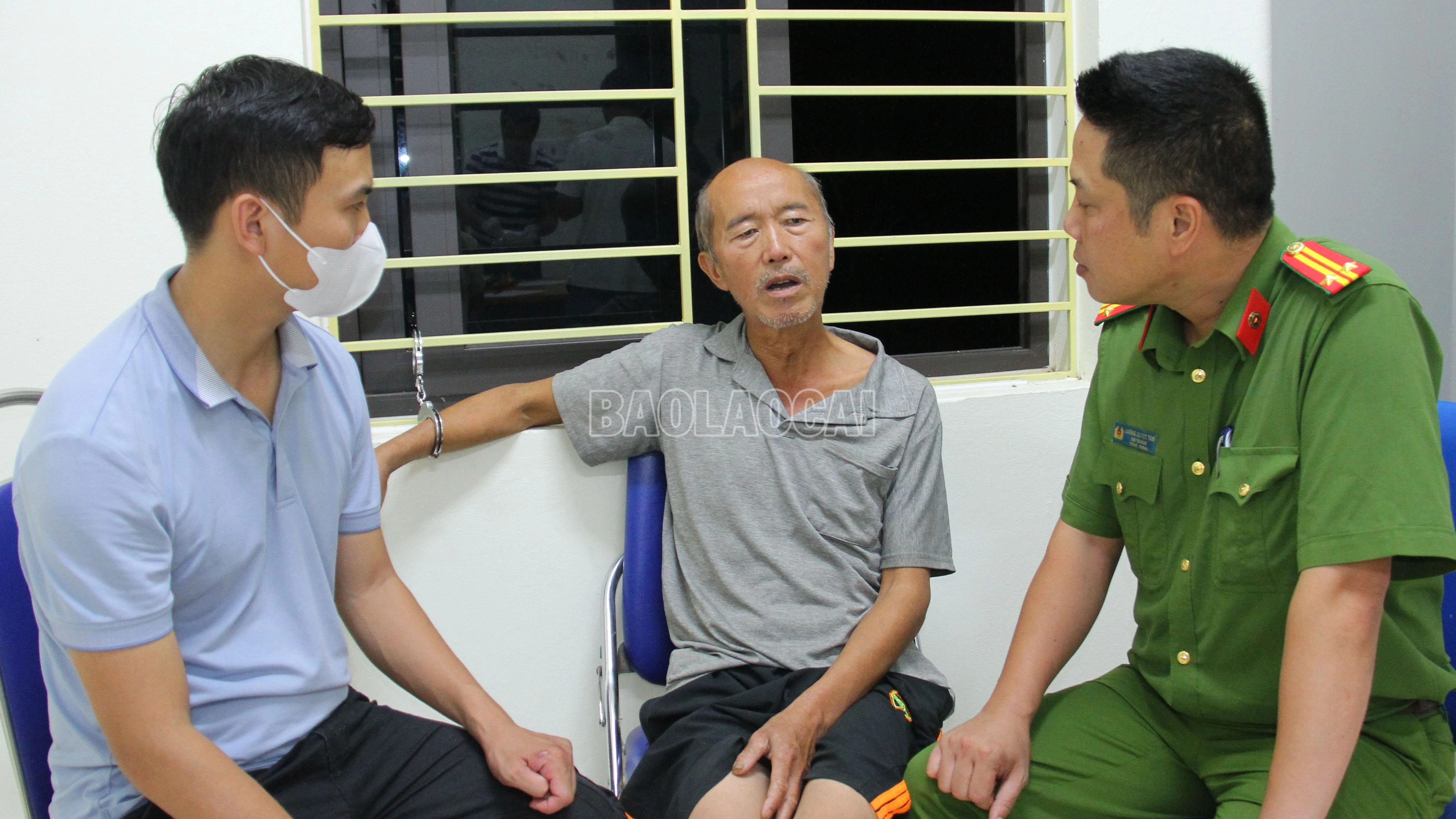 baolaocai-c_doi-tuong-hau-chan-hoa-tai-co-quan-dieu-tra.jpg