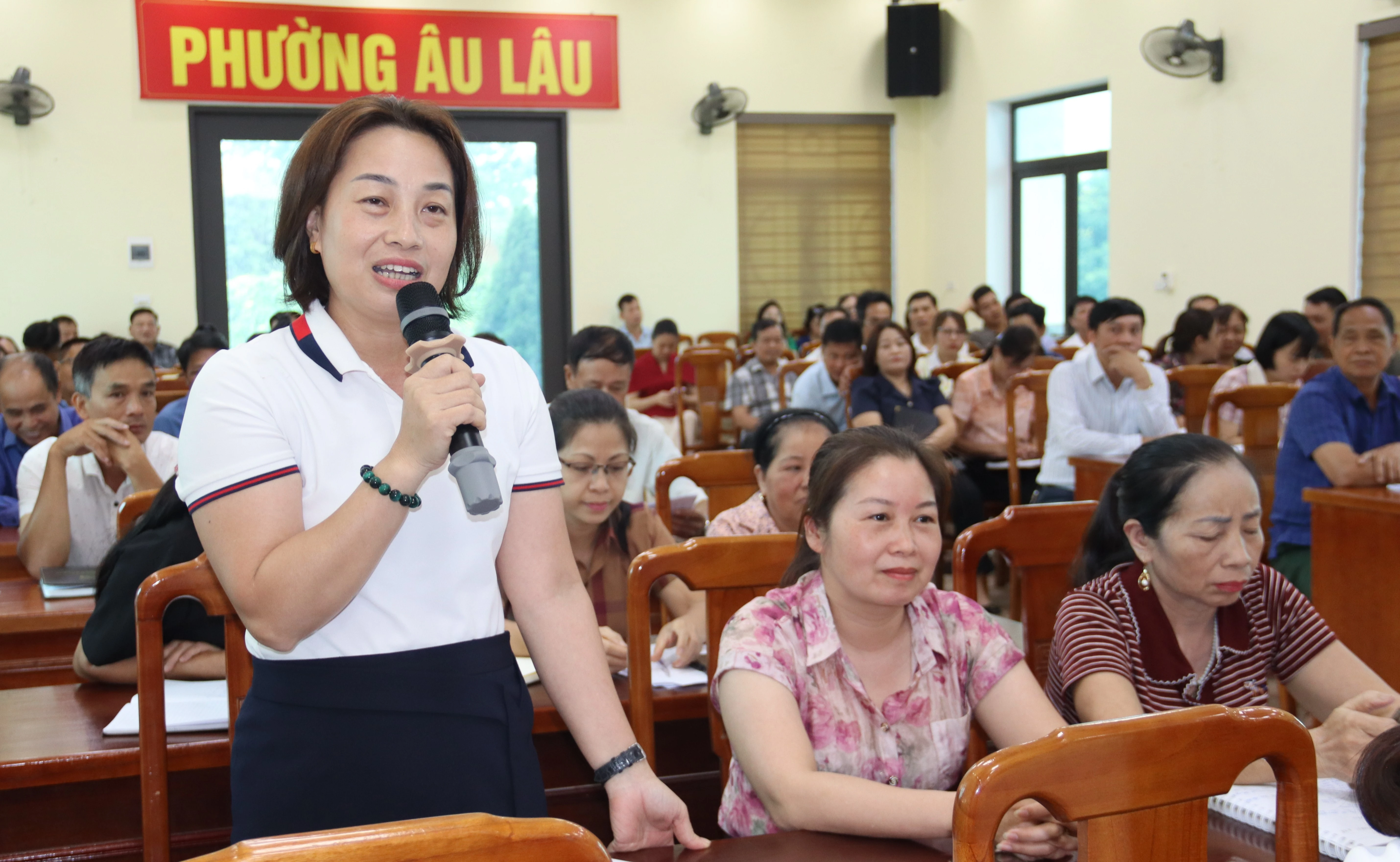 dai-bieu-cac-to-dan-pho-phat-bieu-y-kien-anh-thanh-nghi-17.jpg