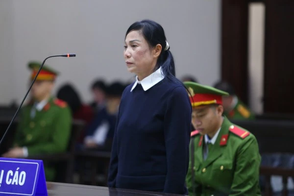 Nhiều bị cáo nguyên là lãnh đạo cấp cao hầu toà trong vụ án Phúc Sơn.