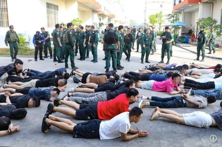 Các đối tượng bị bắt trong một đợt truy quét của lực lượng chức năng Campuchia.