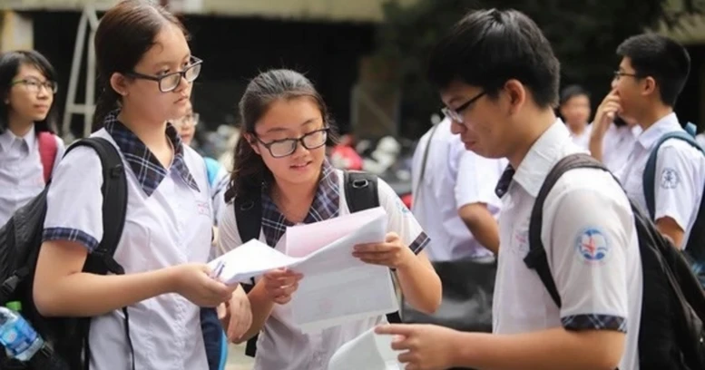Phó Thủ tướng Chính phủ Lê Thành Long chỉ đạo xem xét quy định thời gian công bố đối với phương án thi tuyển sinh trung học cơ sở và trung học phổ thông sớm.