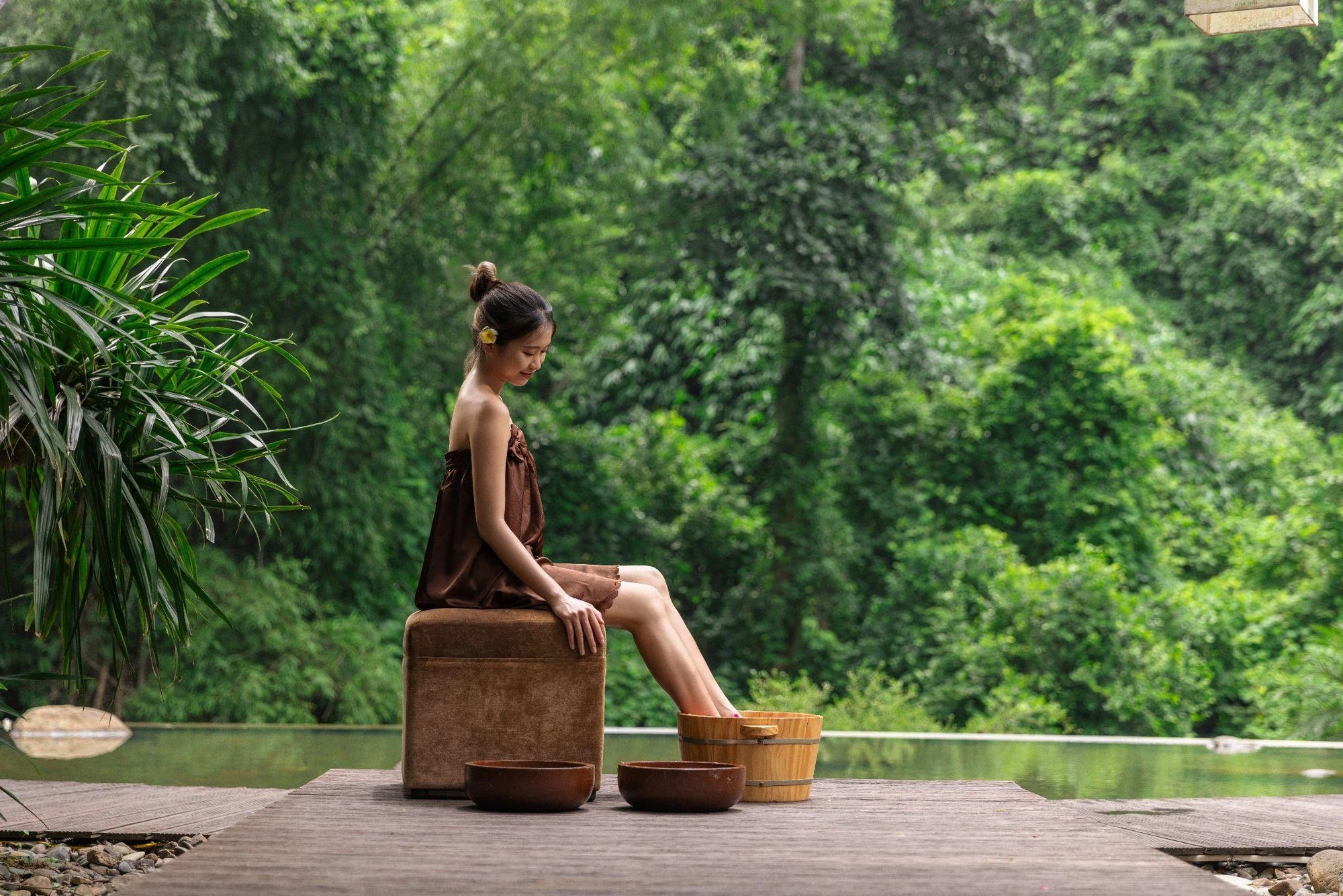 Tới Hòa Bình để khám phá văn hóa Mường độc đáo và trải nghiệm nguồn khoáng nóng Kim Bôi quý giá.