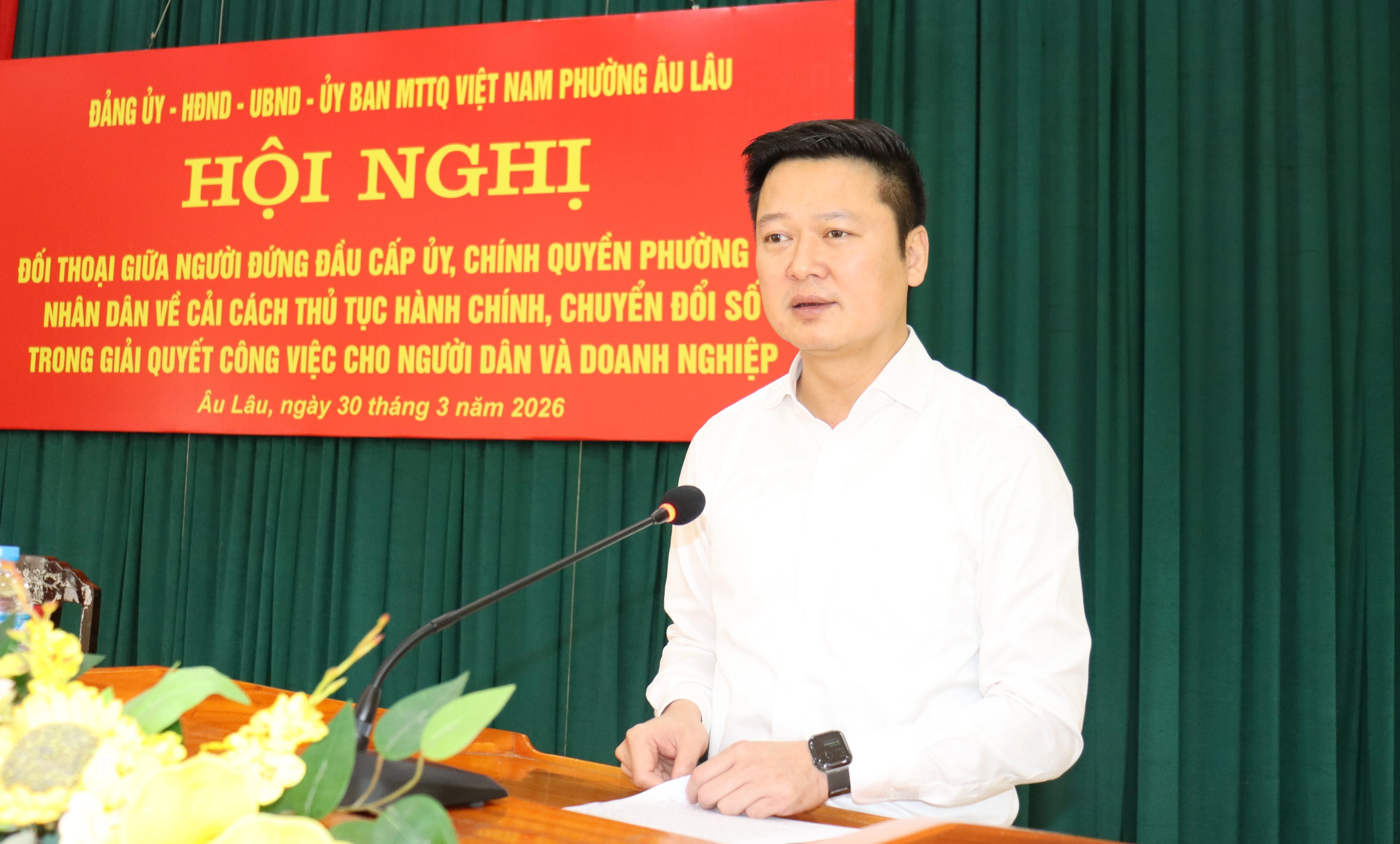 dc-tran-viet-quy-bi-thu-dang-uy-phuong-phat-bieu-tiep-thu-y-kien-cua-nhan-dan-anh-thanh-nghi.jpg