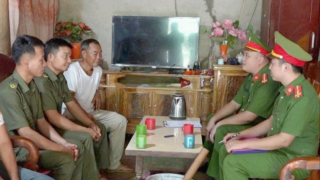 van-dong-1676.jpg