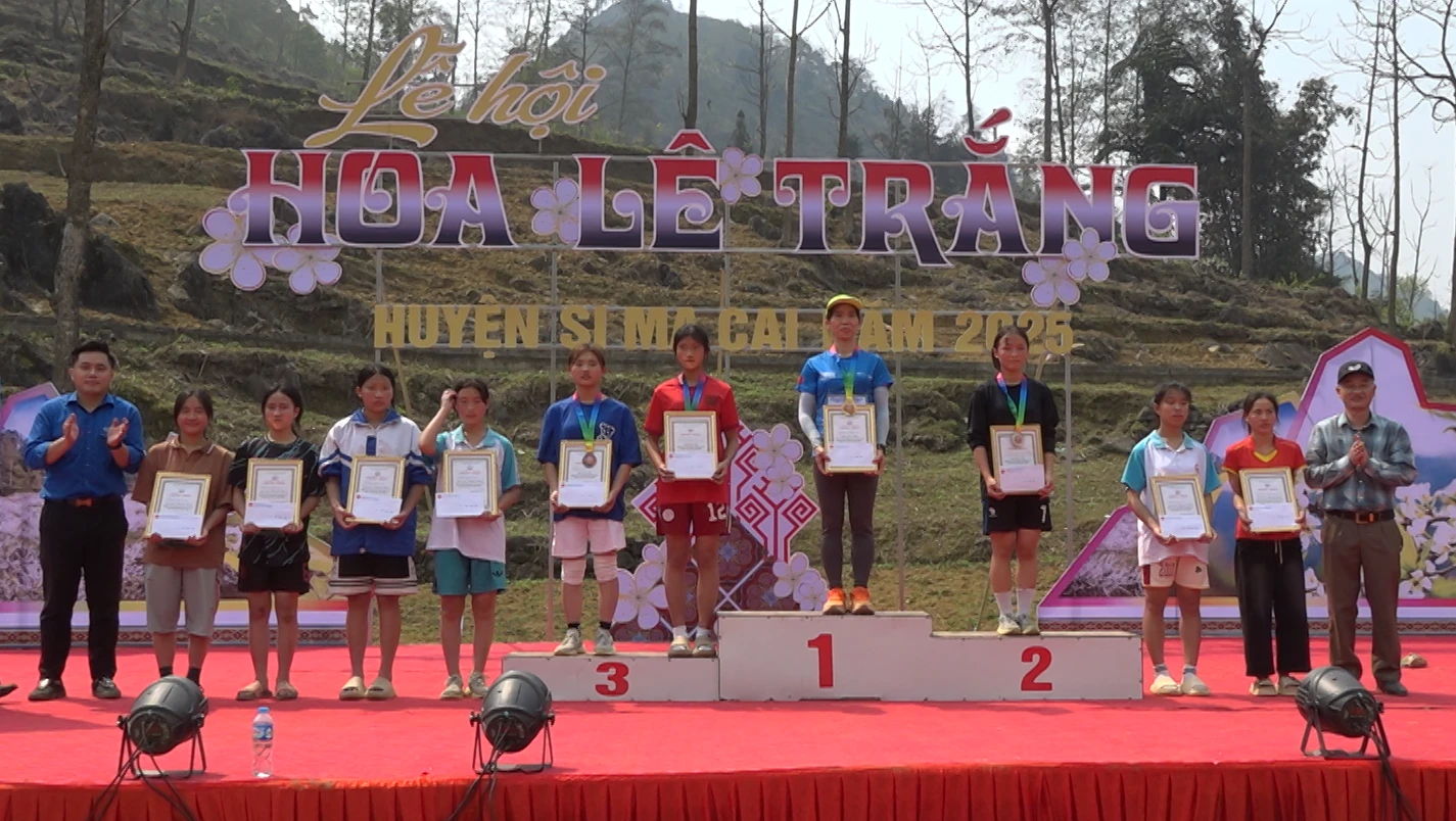 dem-van-nghe-tien-tan-binh00-27-14-02still031.png