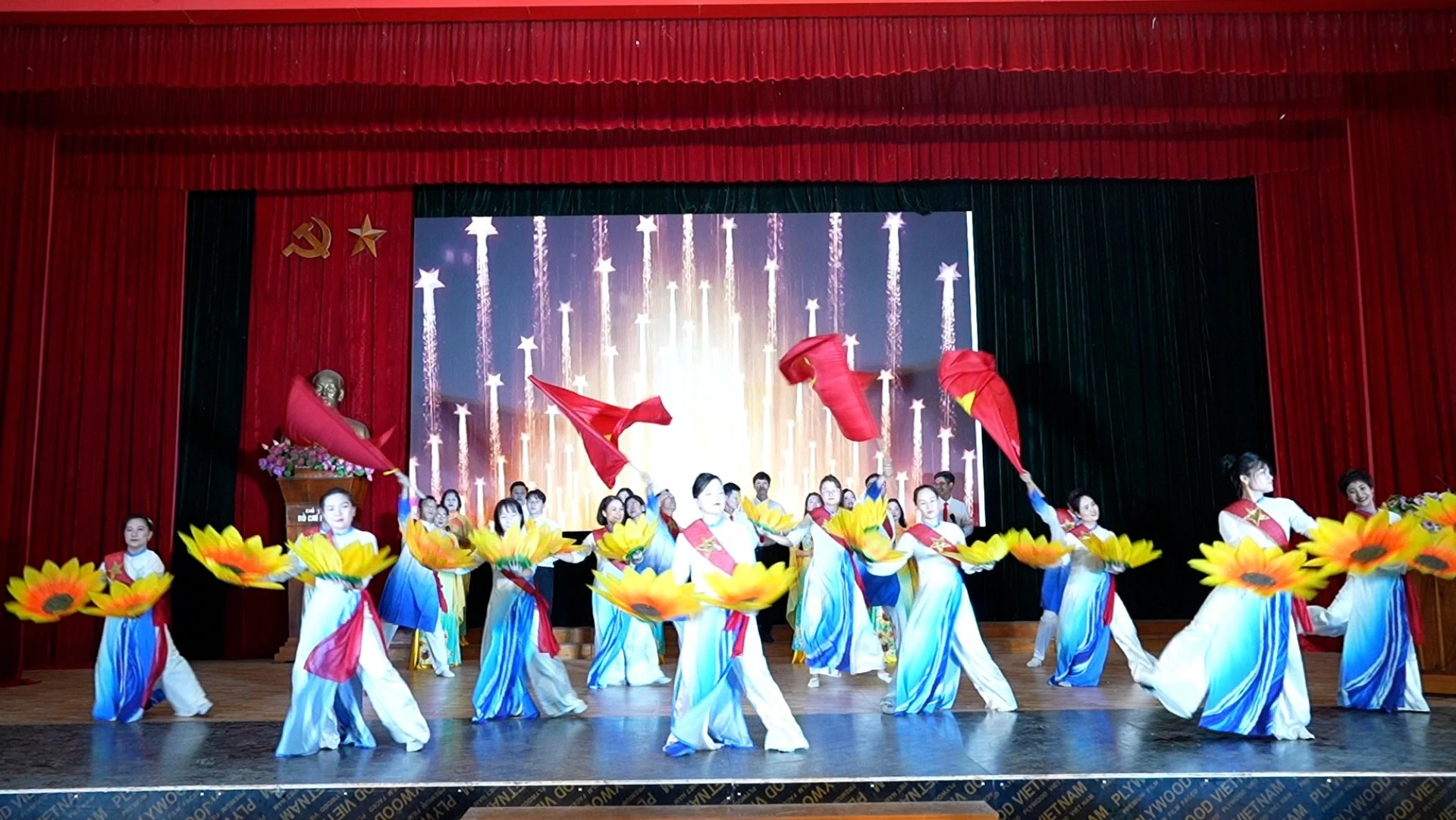 cac-tiet-muc-van-nghe-tai-hoi-thi-3-3364.jpg