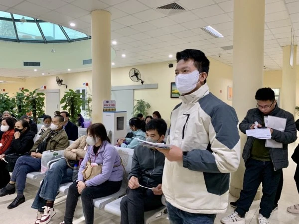 Khám sức khỏe định kỳ để tầm soát phát hiện sớm ung thư.
