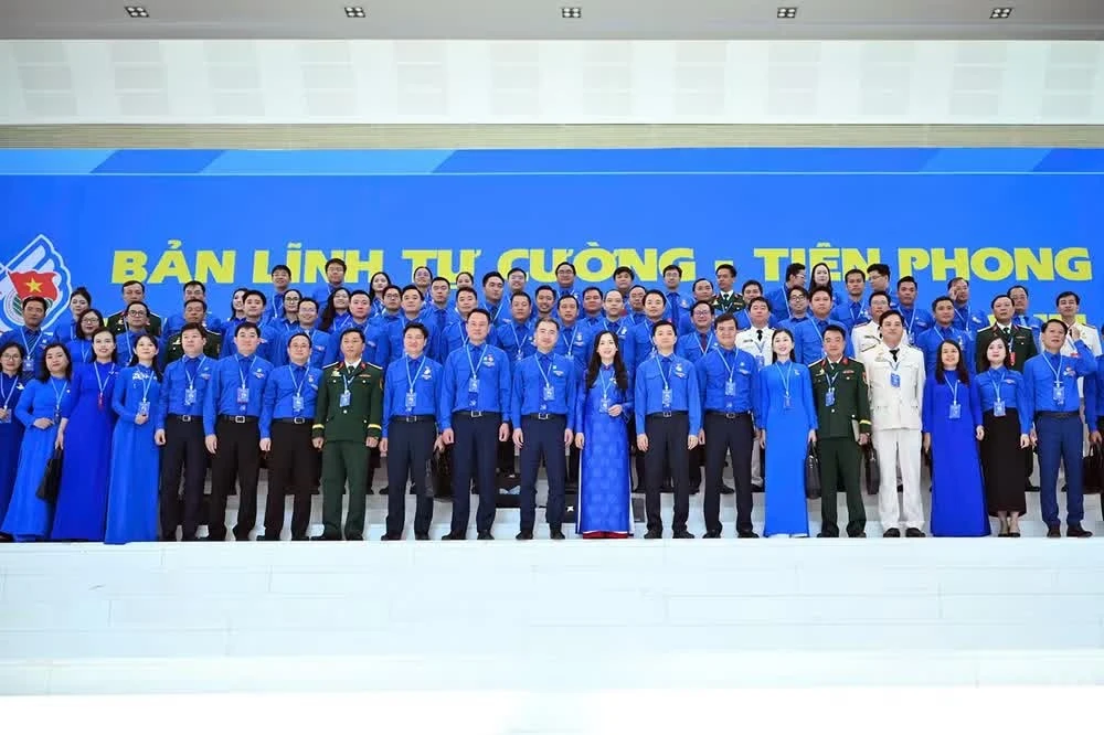 Các đoàn đại biểu về dự Đại hội tại Trung tâm Hội nghị quốc gia (Hà Nội).
