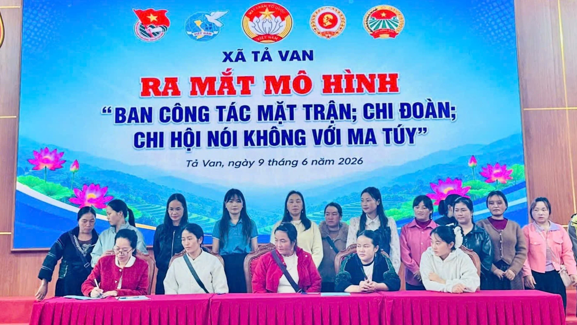 chi-hoi-phu-nu-cac-thon-ky-cam-ket-thuc-hien-tot-mo-hinh-noi-khong-voi-ma-tuy-3994.jpg