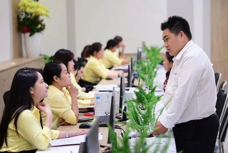 Các trường hợp được xét tuyển, ưu tiên và tiếp nhận vào viên chức.