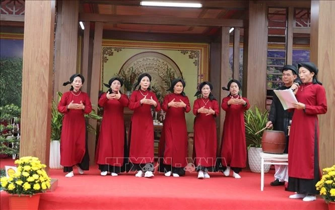 Tiết mục hát Xoan của huyện Phù Ninh, tỉnh Phú Thọ.