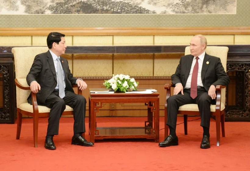 Chủ tịch nước Lương Cường hội kiến Tổng thống Liên bang Nga Vladimir Putin.