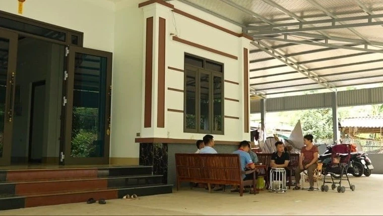 c0937t01-112359-867-091429.jpg