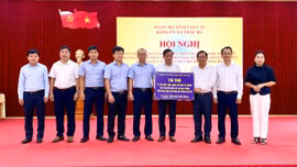 Xã Thác Bà tiếp nhận trang thiết bị công nghệ thông tin