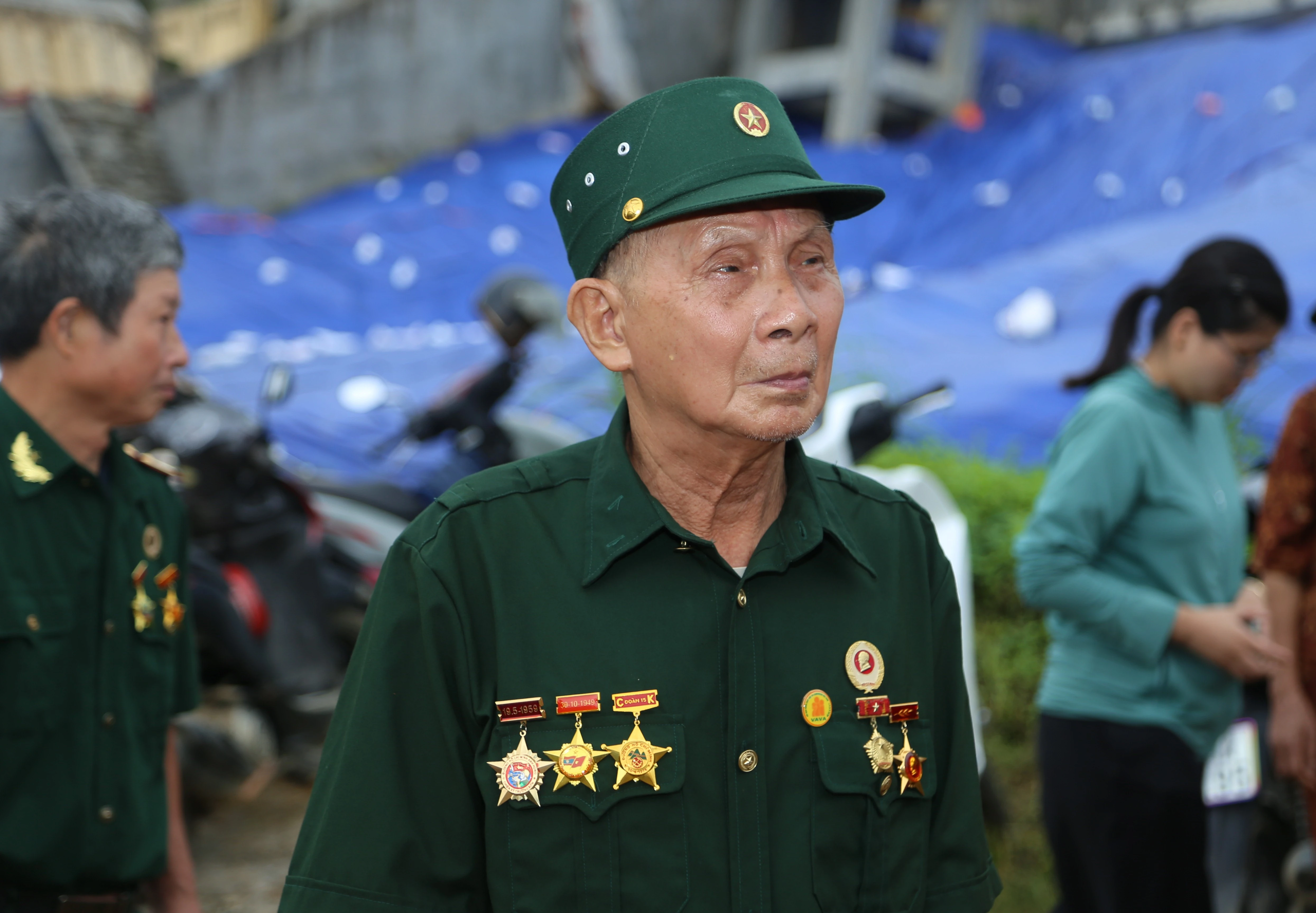 a-19.jpg