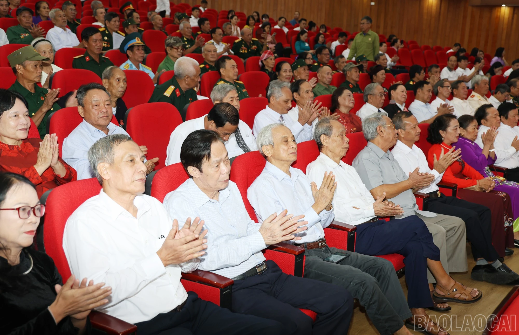 baolaocai-br_1-1.jpg