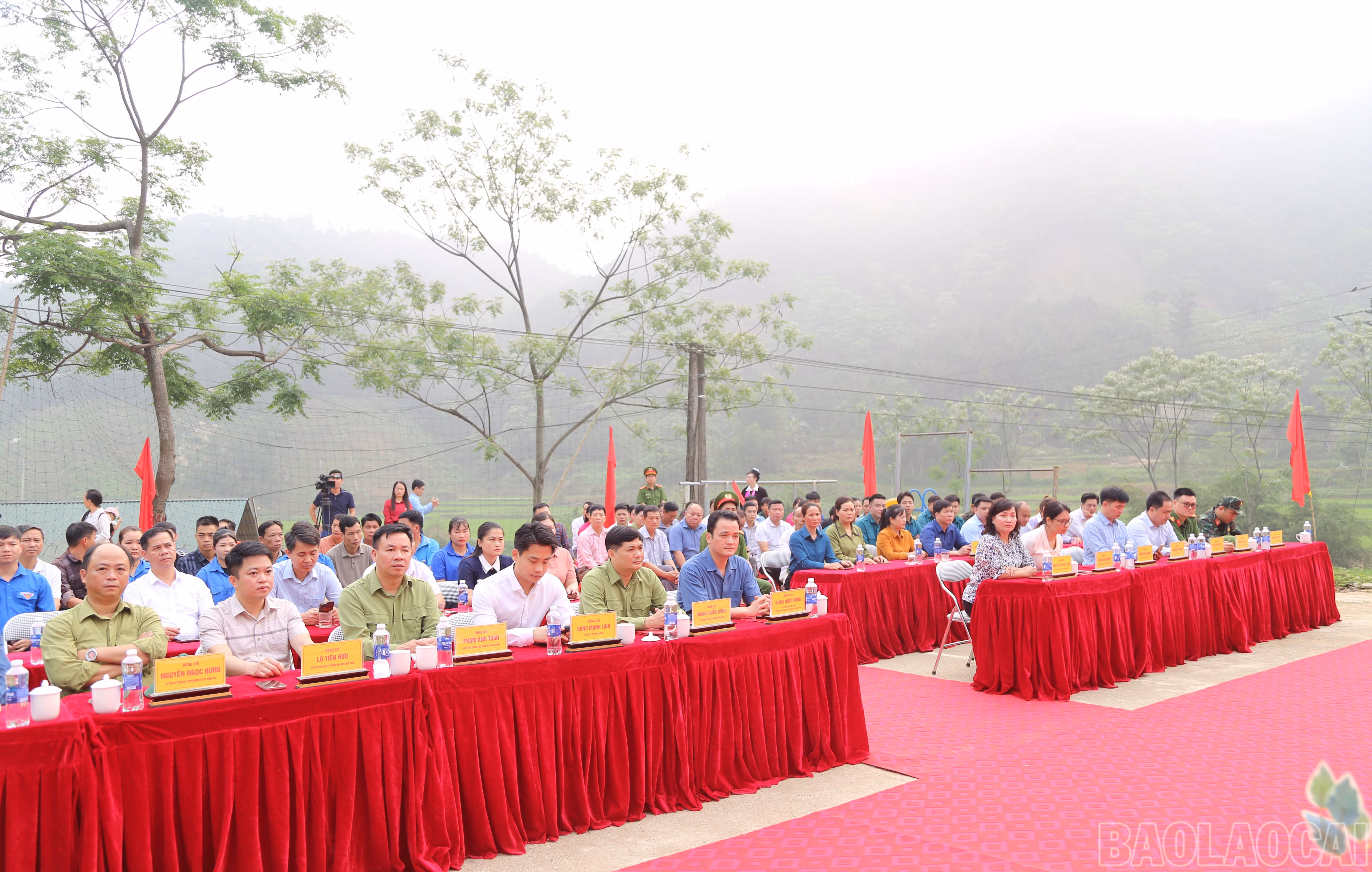 Các đại biểu dự lễ phát động.