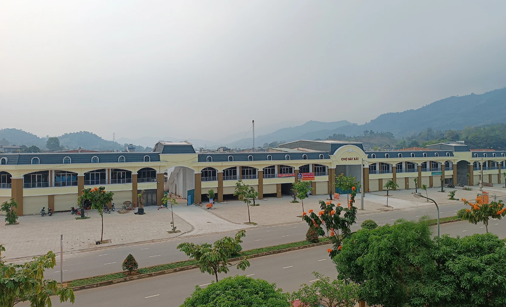 CHO BX1.jpg