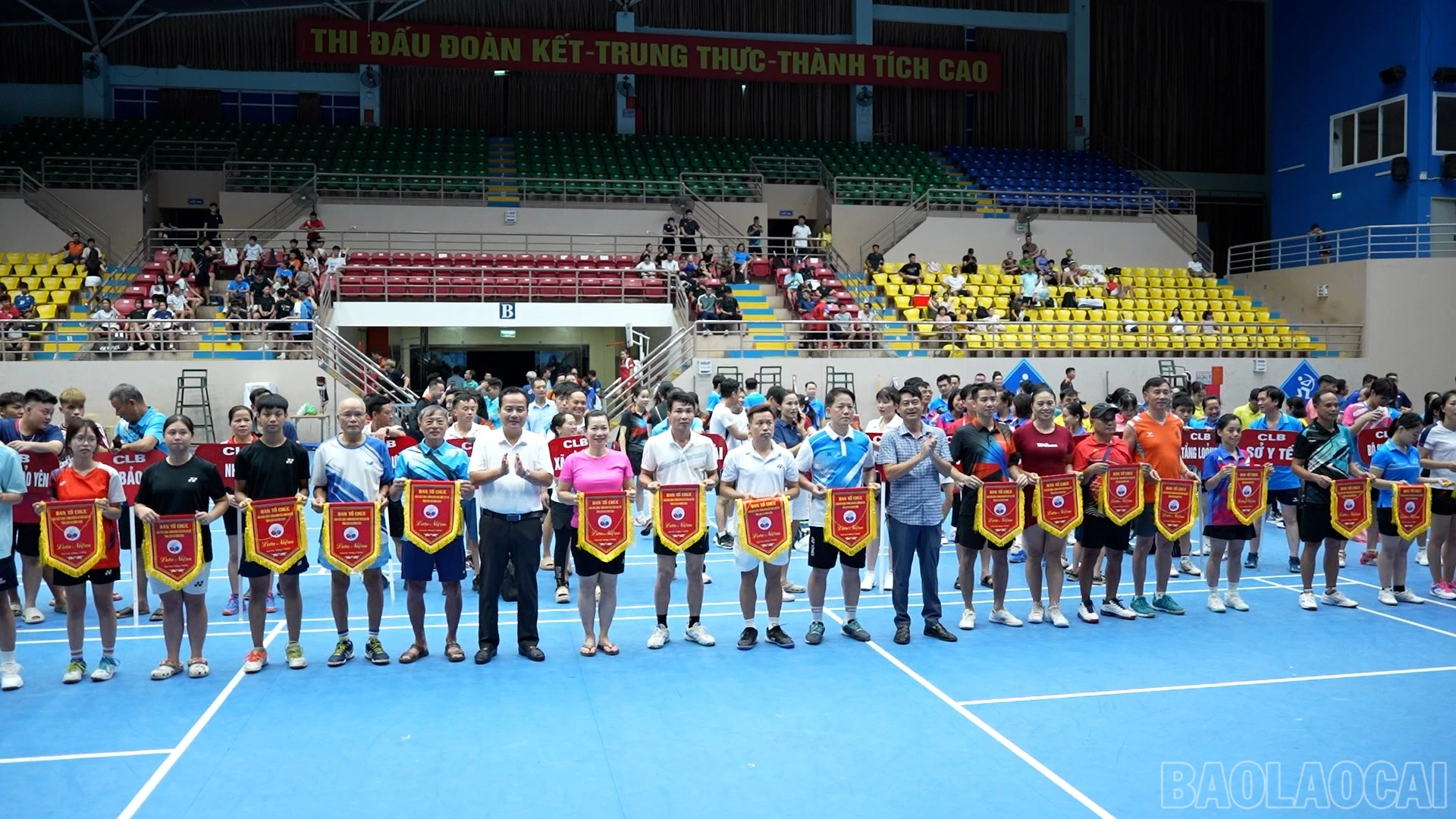 baolaocai-br_dung-ps07-18-29-22still444.jpg